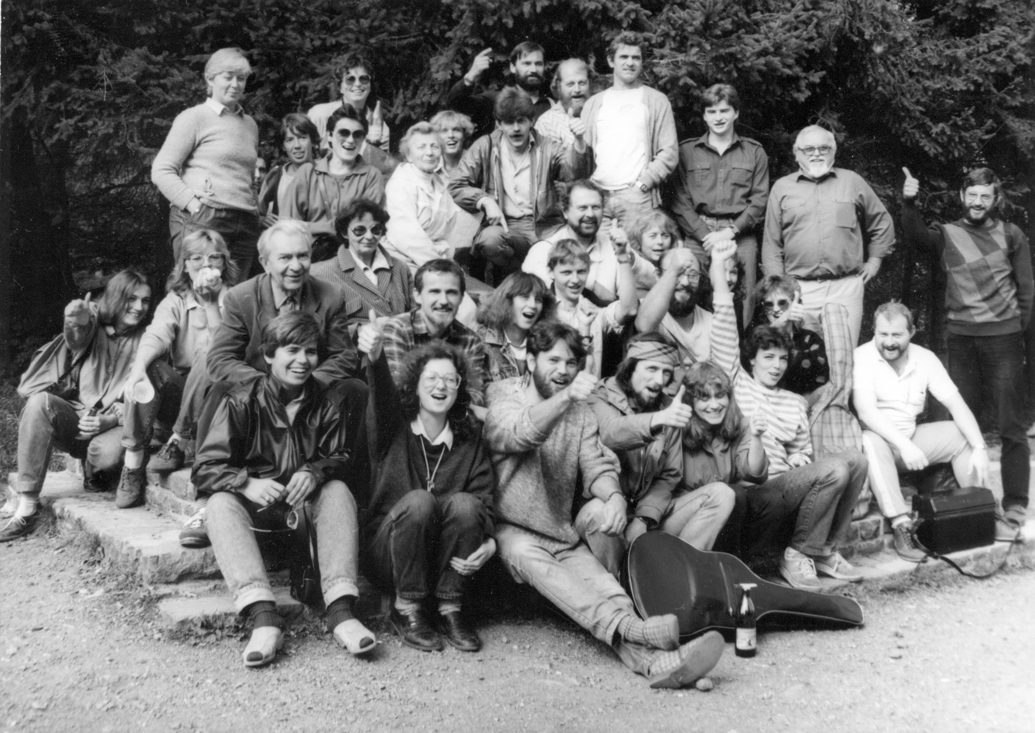 Nikoliv veselý výlet, ale společná odborná exkurze pracovníků památkové péče a ochrany přírody SÚPPOP do Maďarska v r. 1988.